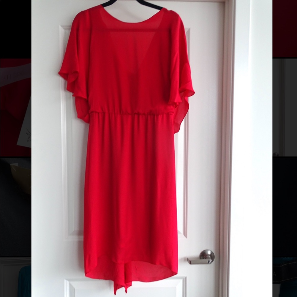 NWT Max Azria size M flowing dress